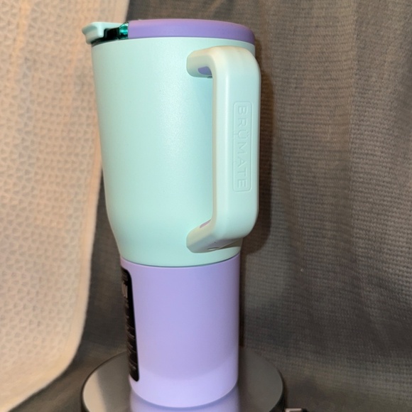 Brumate DISCONTINUED Lavender MUV 35oz - Picture 3 of 4